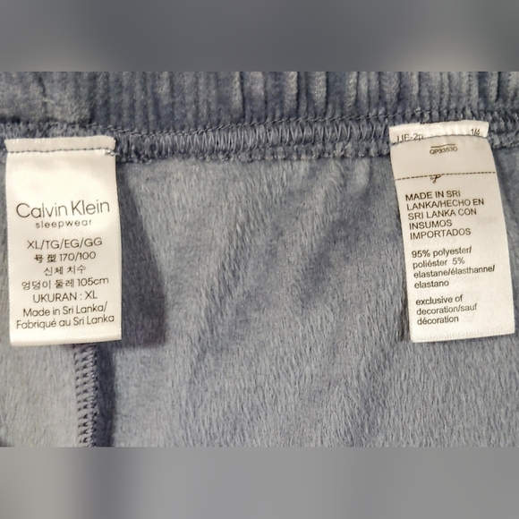 Calvin Klein Women's V-Neck Sweater in Slate - Picture 10 of 11